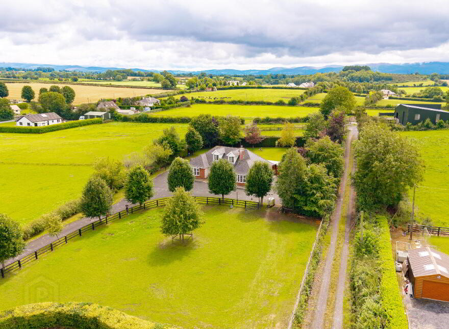 Priest Road, Knockagh, Cahir, Co. Tipperary, E21RX37