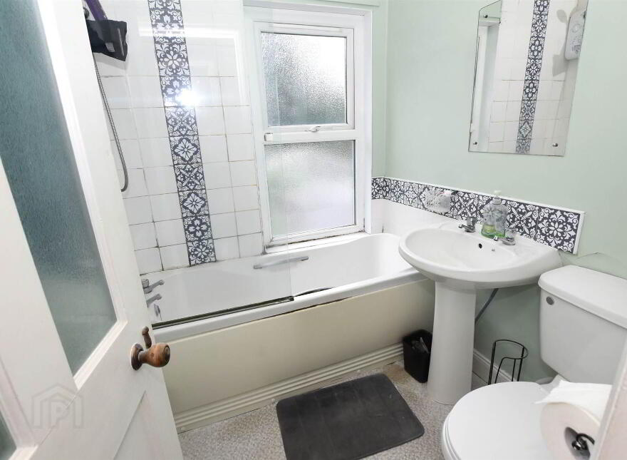 44 Talbot Street, Newtownards, BT23 4EG