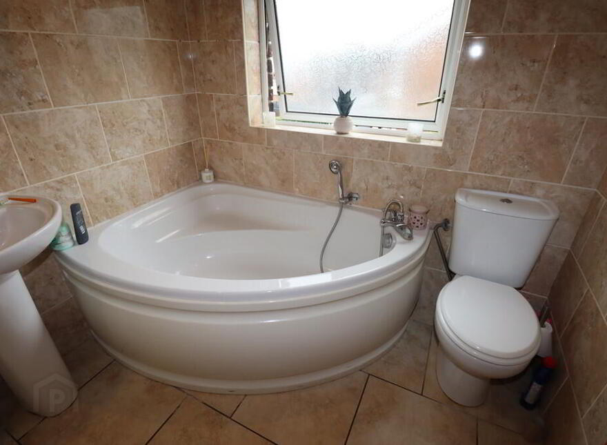 125 Elmfield Road, Newtownabbey, BT36 6DP