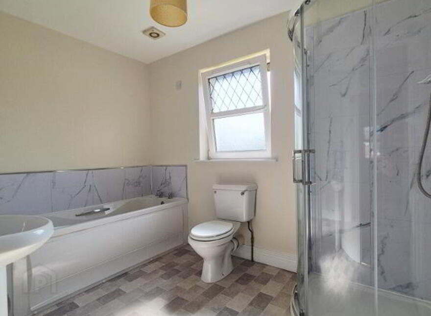 5 Lambrook Close, Omagh, BT78 5SN