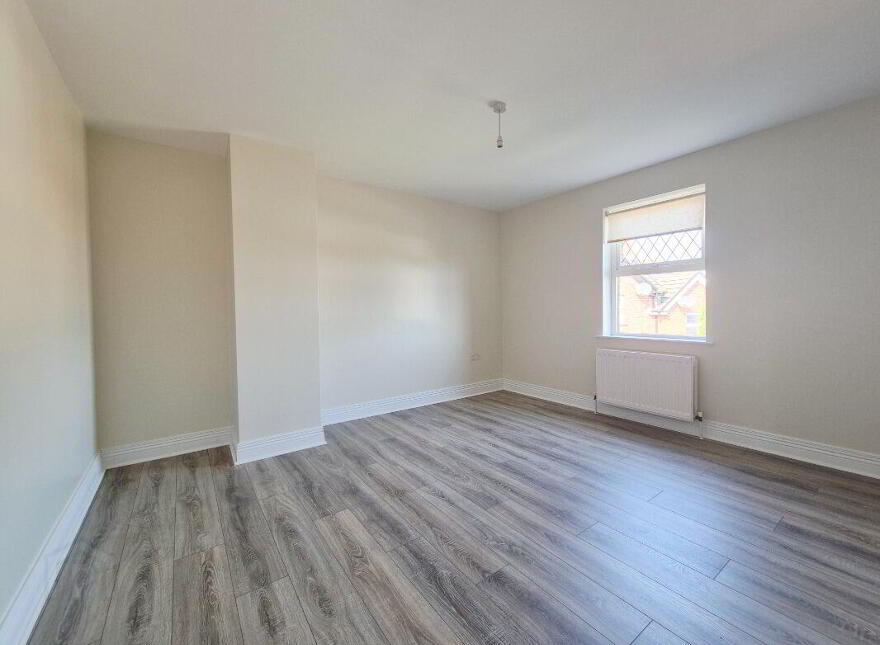 5 Lambrook Close, Omagh, BT78 5SN