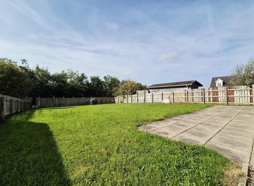 63 White Maples, Bundoran, F94H797