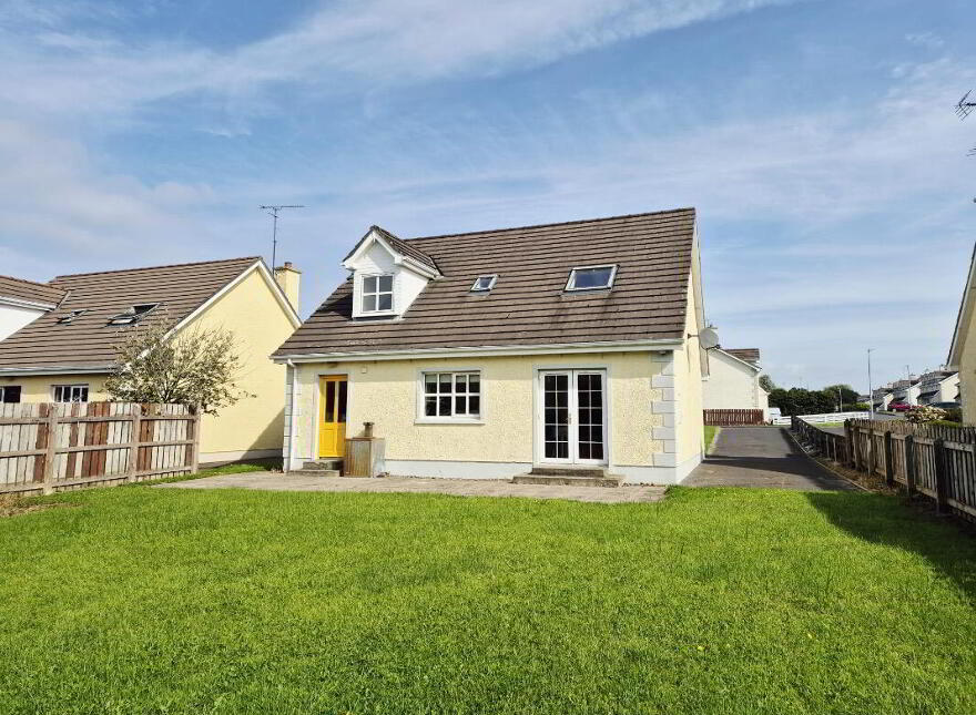 63 White Maples, Bundoran, F94H797