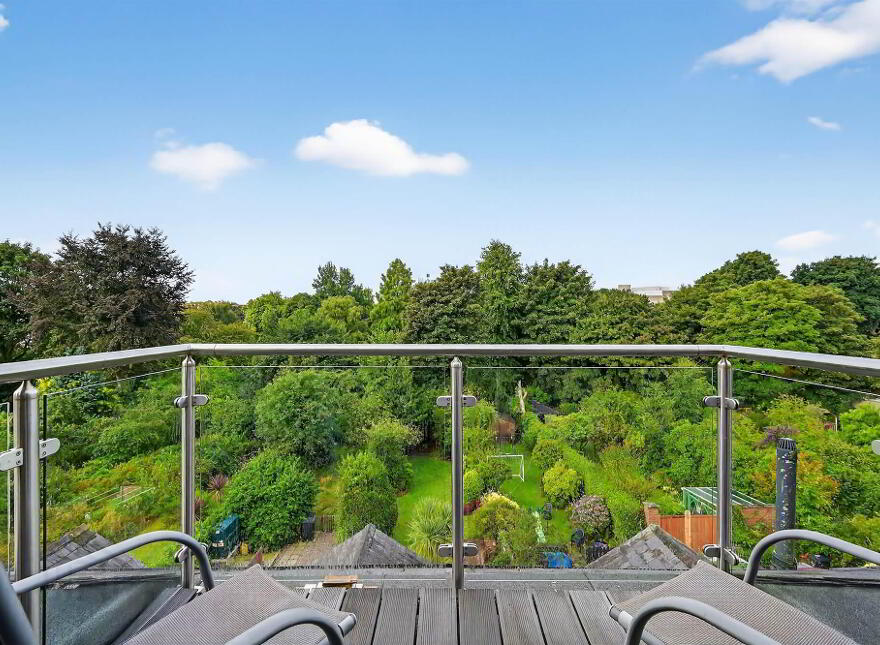 35 Rugby Road, Belfast, BT7 1PT