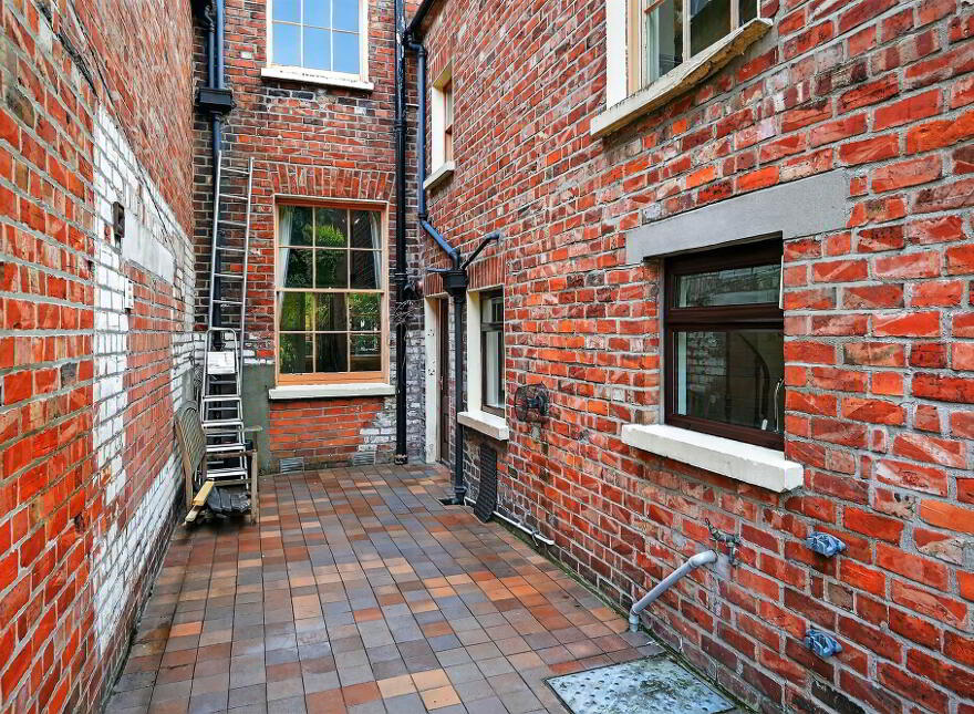 35 Rugby Road, Belfast, BT7 1PT