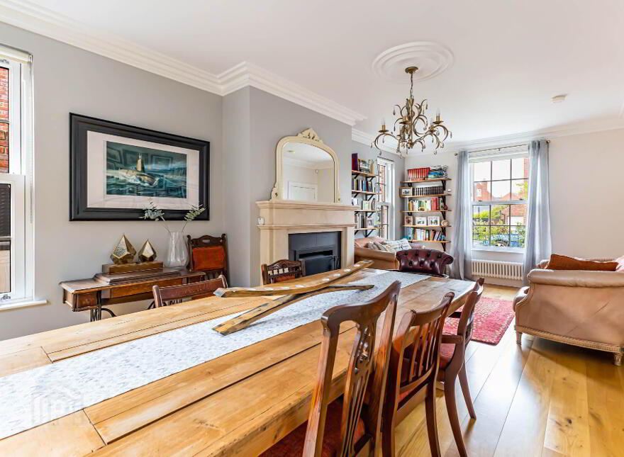 4 Farriers Green, Hillsborough, BT26 6GW