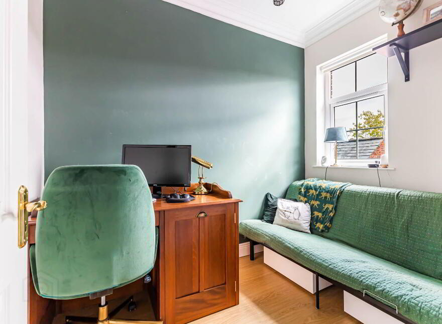 4 Farriers Green, Hillsborough, BT26 6GW