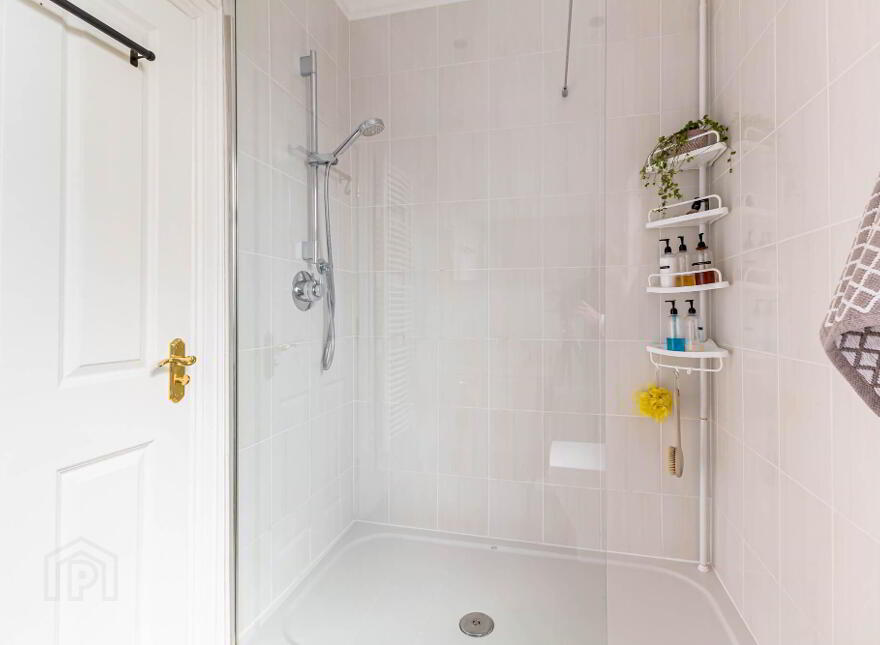 4 Farriers Green, Hillsborough, BT26 6GW