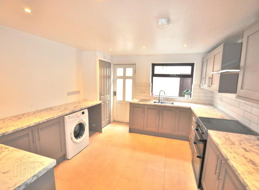 40 Dromore Street, Belfast, BT6 8PF