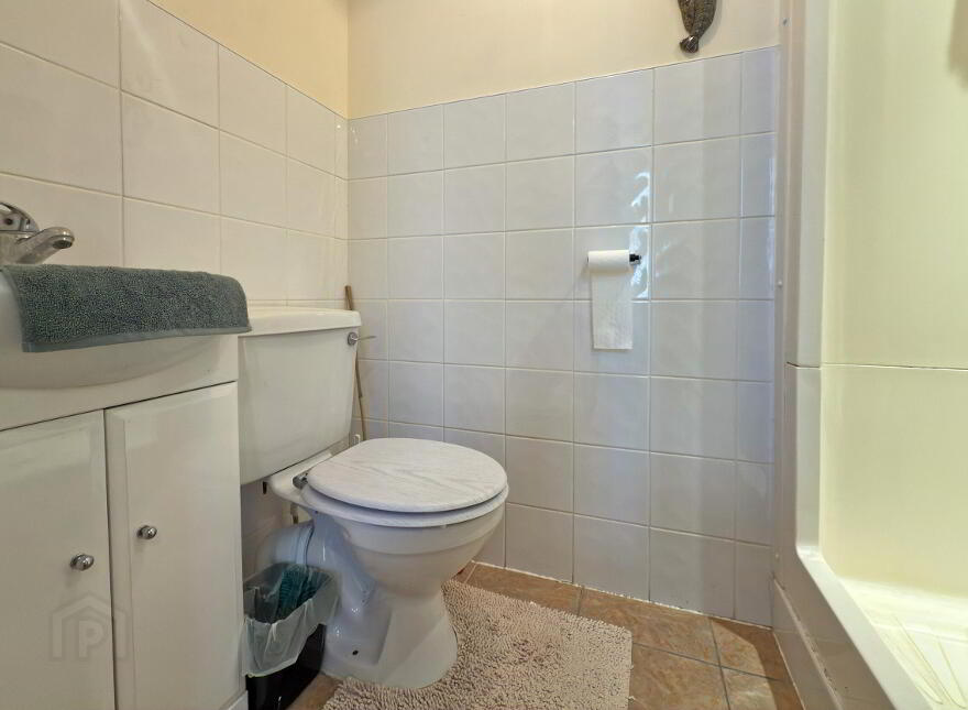 17 Crocknamack Street, Portrush, BT56 8JX