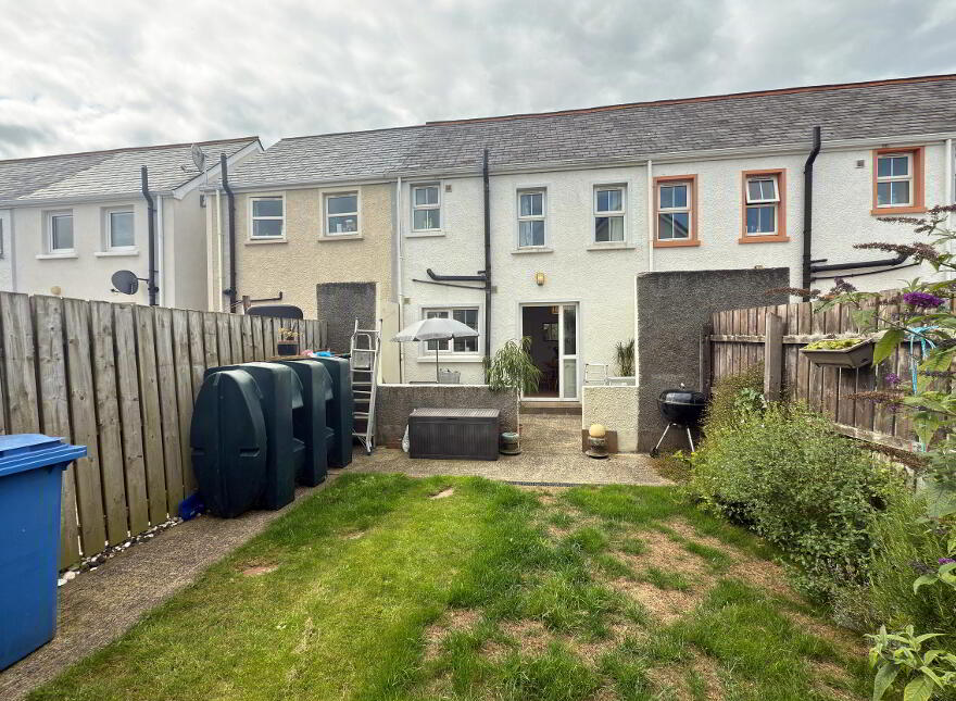 17 Crocknamack Street, Portrush, BT56 8JX