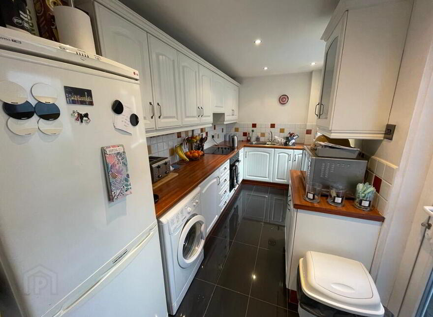 6 Moorfield Street, Ravenscroft Avenue, Belfast, BT5 5BY