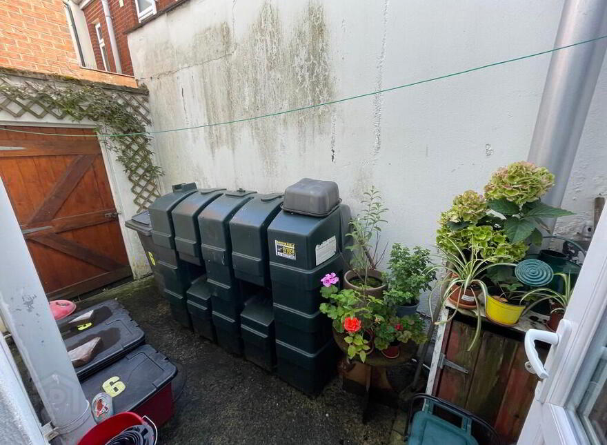 6 Moorfield Street, Ravenscroft Avenue, Belfast, BT5 5BY