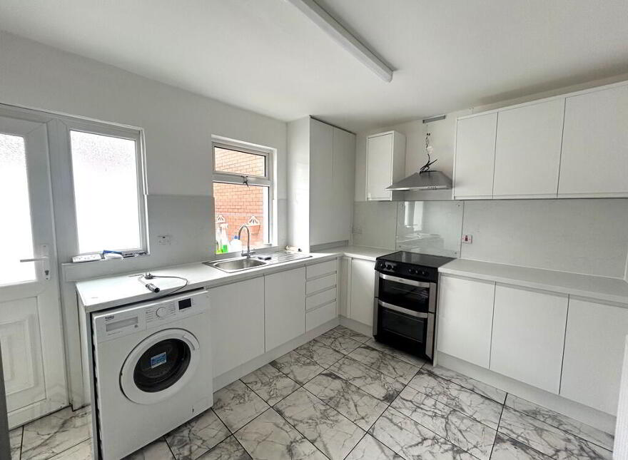 105 Hyndford Street, Belfast, BT5 5JF