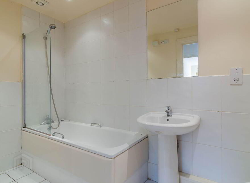 16 Myrtlefield Manor, Lisburn Road, Belfast, BT9 6NE