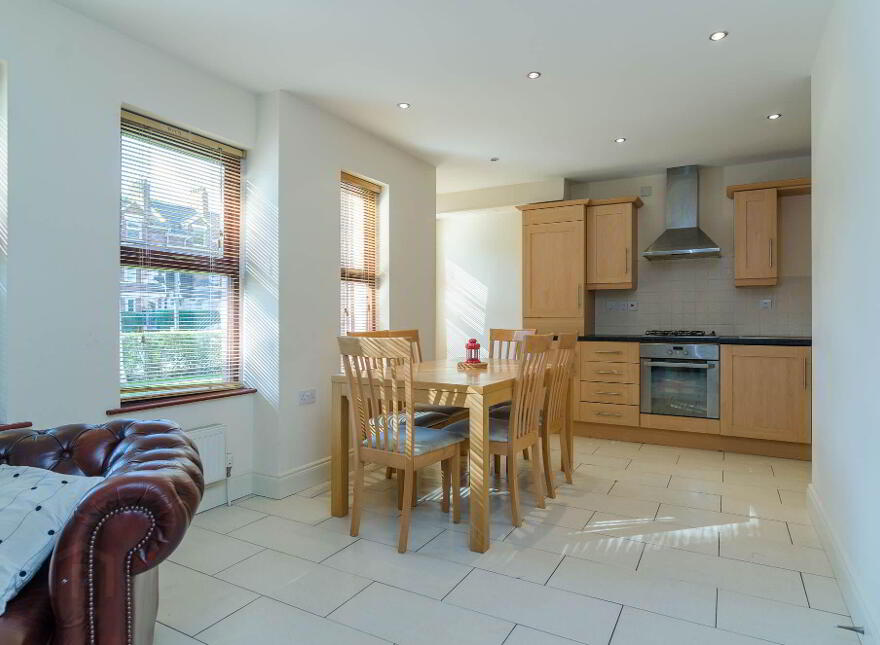 16 Myrtlefield Manor, Lisburn Road, Belfast, BT9 6NE