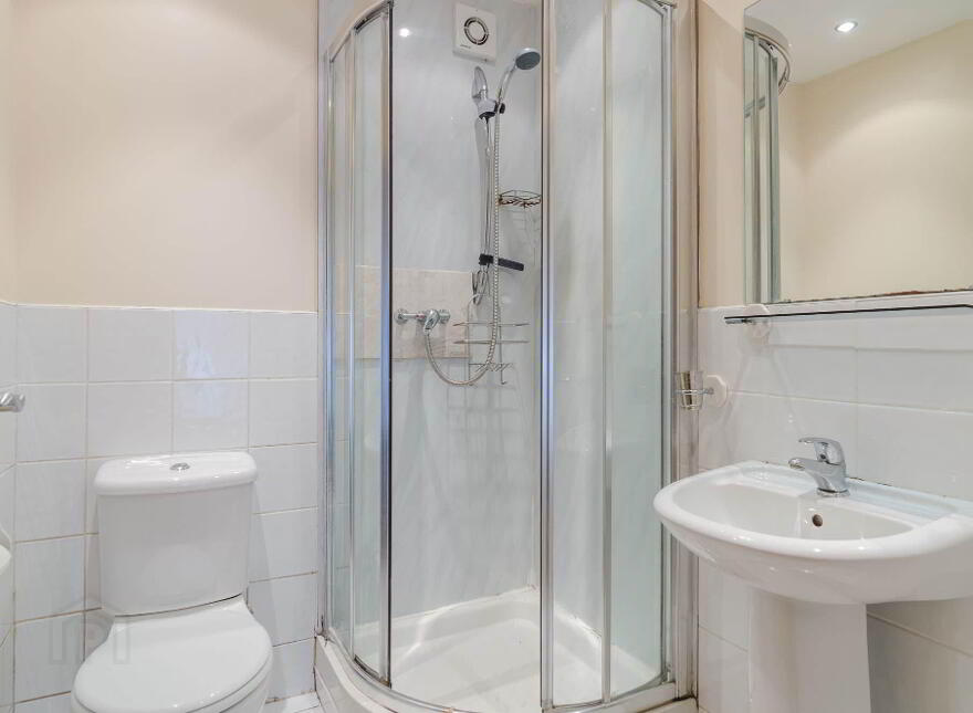 16 Myrtlefield Manor, Lisburn Road, Belfast, BT9 6NE