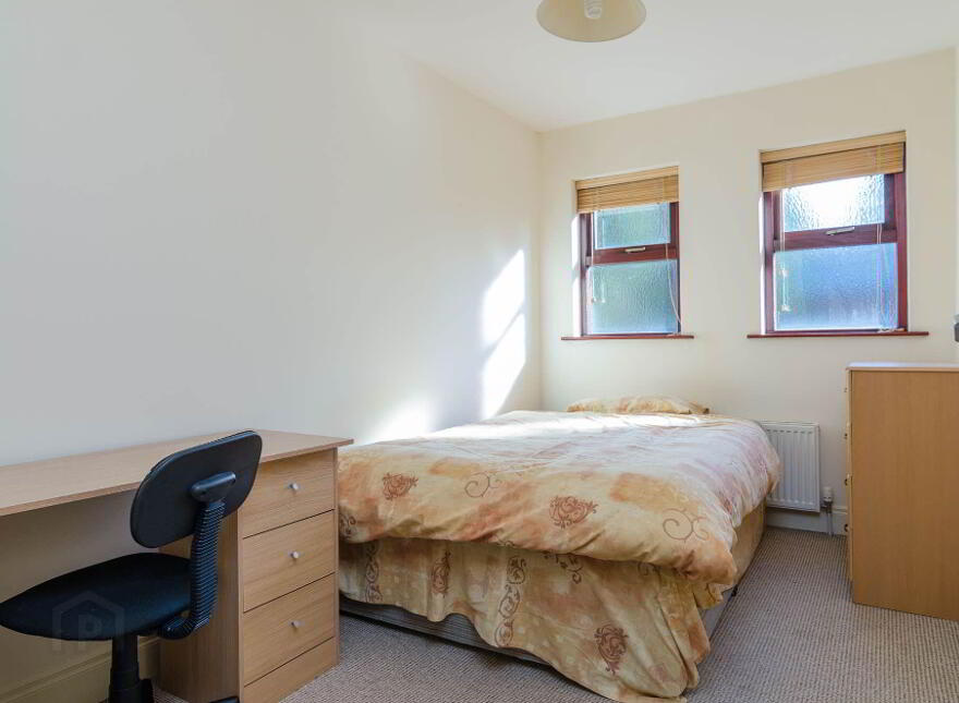 16 Myrtlefield Manor, Lisburn Road, Belfast, BT9 6NE
