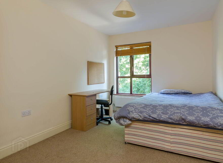 16 Myrtlefield Manor, Lisburn Road, Belfast, BT9 6NE