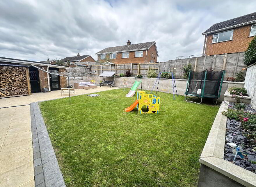 24 Chinauley Park, Banbridge, BT32 4JL