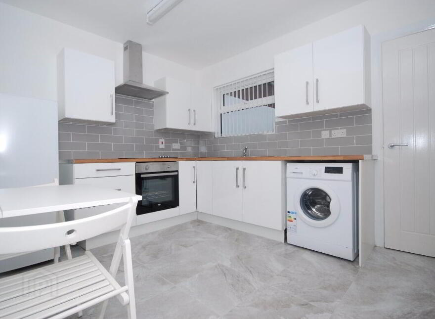 15 Richview Street, Belfast, BT12 6GP
