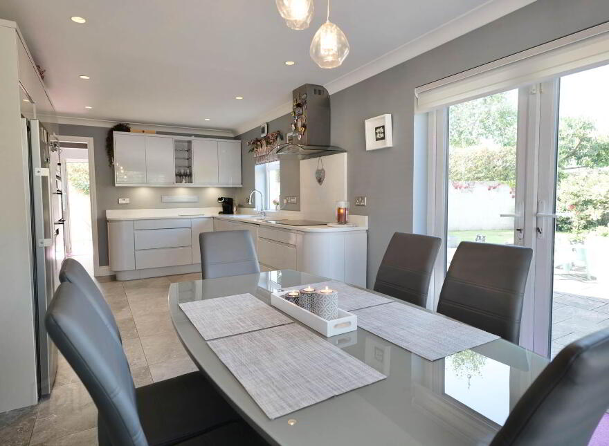 13 Hollymount, Church Road, Raheen, V94F29C