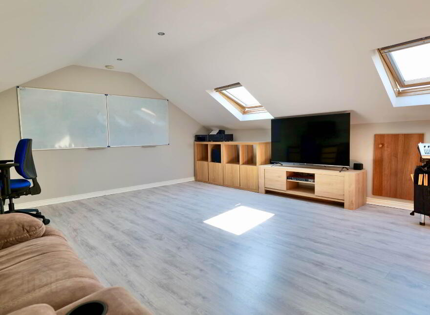 13 Hollymount, Church Road, Raheen, V94F29C
