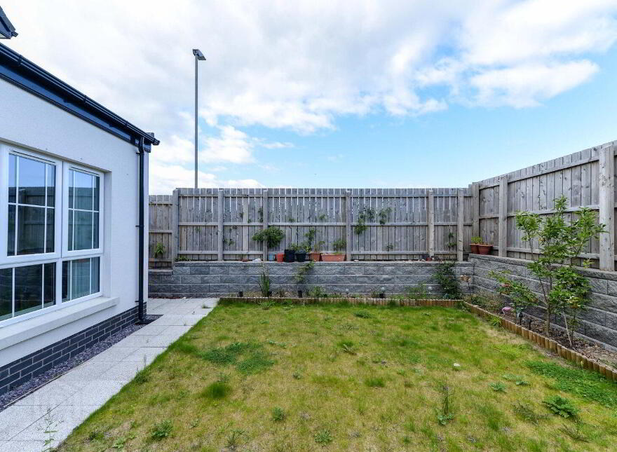7 Millmount Quarry Avenue, Dundonald, Belfast, BT16 1BQ