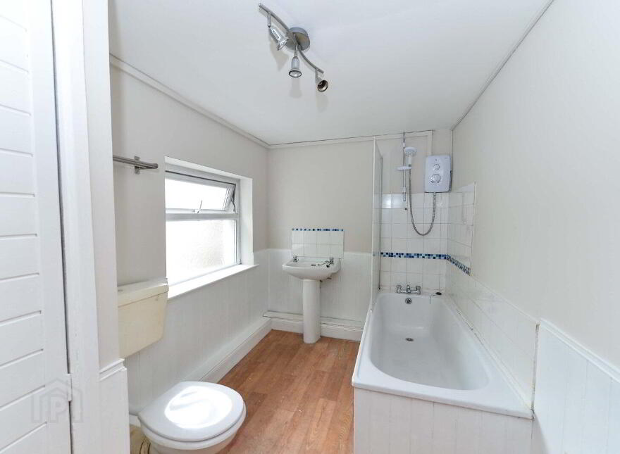 225 Connsbrook Avenue, Belfast, BT4 1JZ