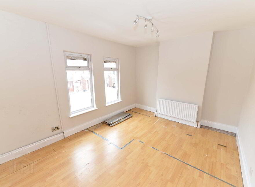 225 Connsbrook Avenue, Belfast, BT4 1JZ