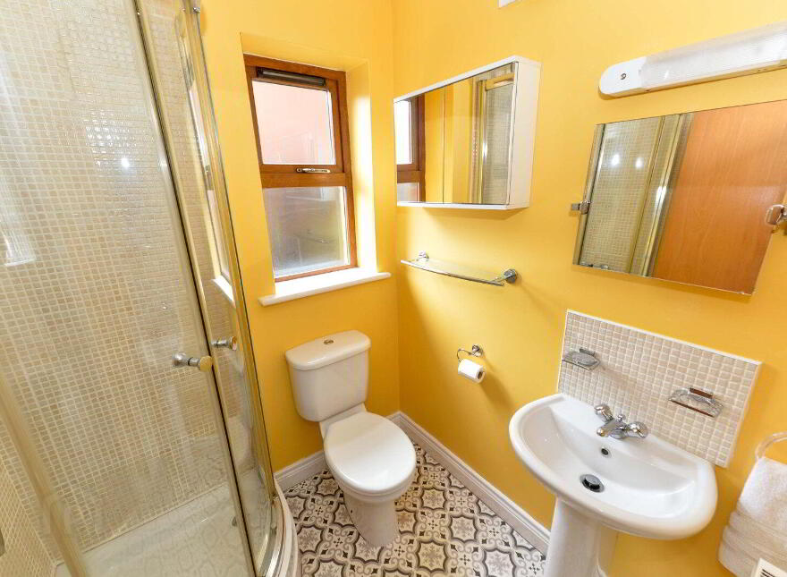 56 Redwood Dale, Dunmurry, Belfast, BT17 9RL