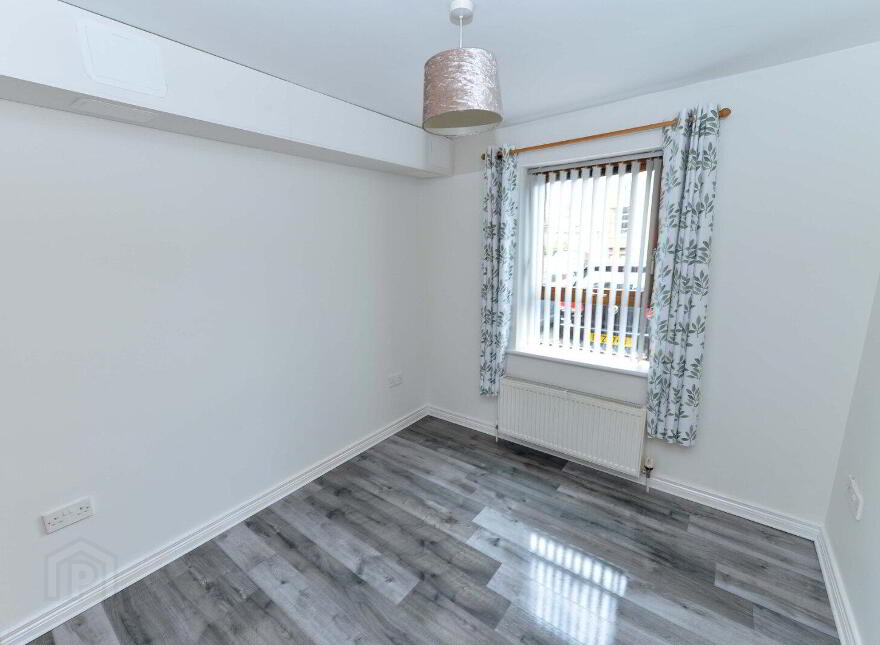 56 Redwood Dale, Dunmurry, Belfast, BT17 9RL