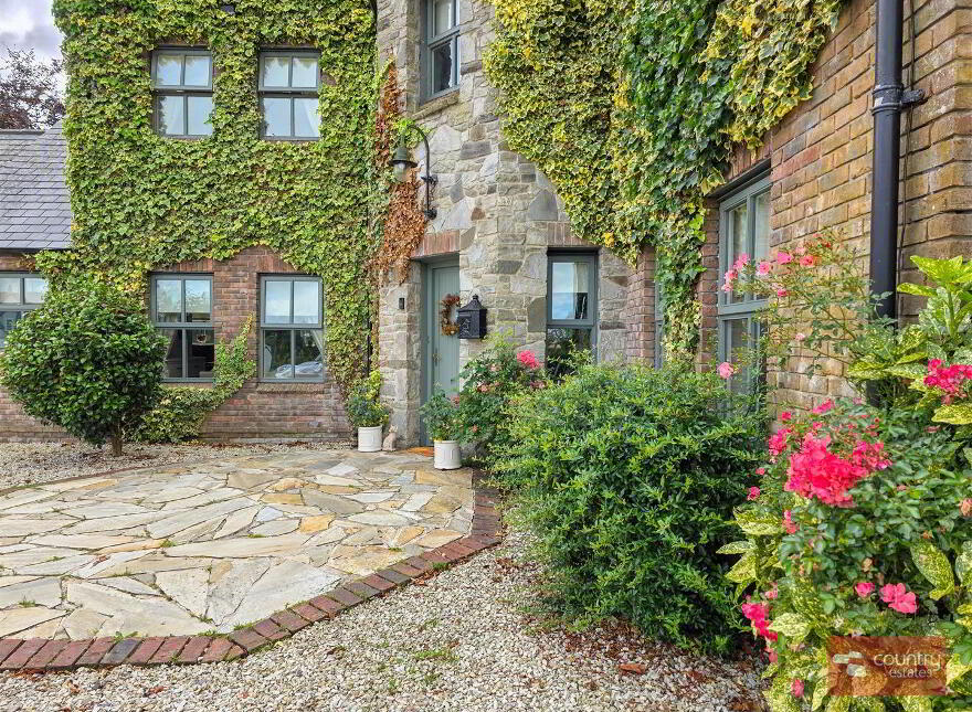 'The Manor House', 1 Carnbank, Templepatrick, BT39 0FB