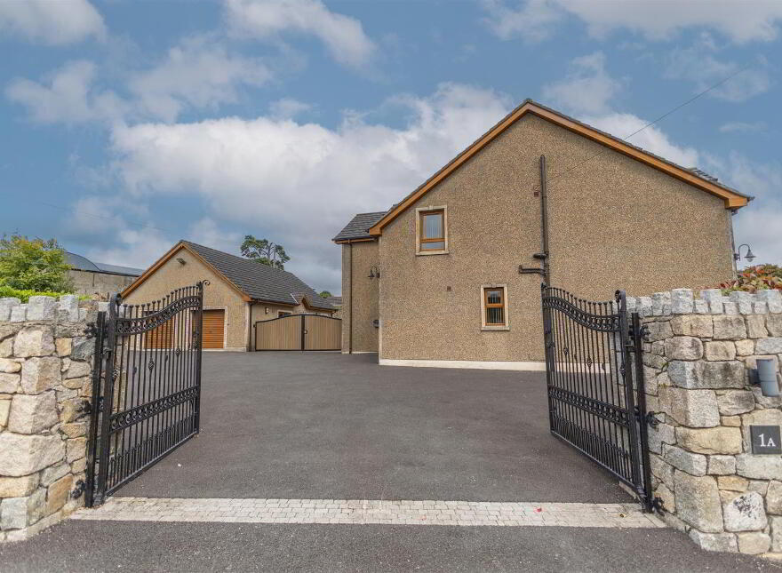 1a Carrogs Road, Newry, BT34 2NJ