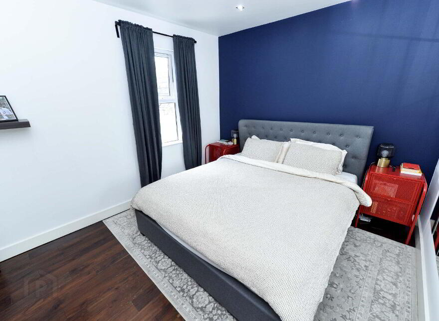 114 Bloomfield Avenue, Belfast, BT5 5AE