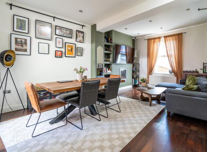 114 Bloomfield Avenue, Belfast, BT5 5AE