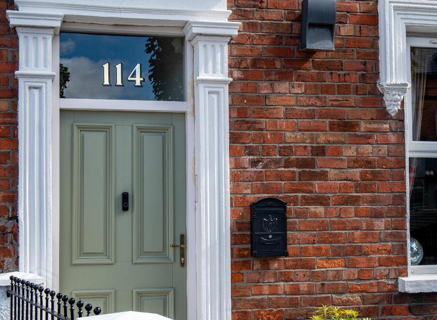 114 Bloomfield Avenue, Belfast, BT5 5AE