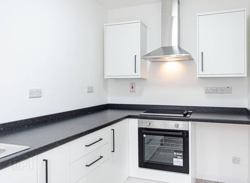 19 Inverary Drive, Sydenham, Belfast, BT4 1RB