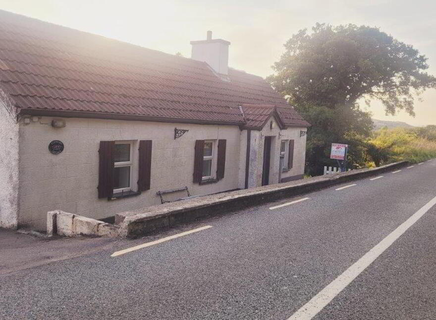 Glenburn Cottage" Glenade, Kinlough, F91AYN0
