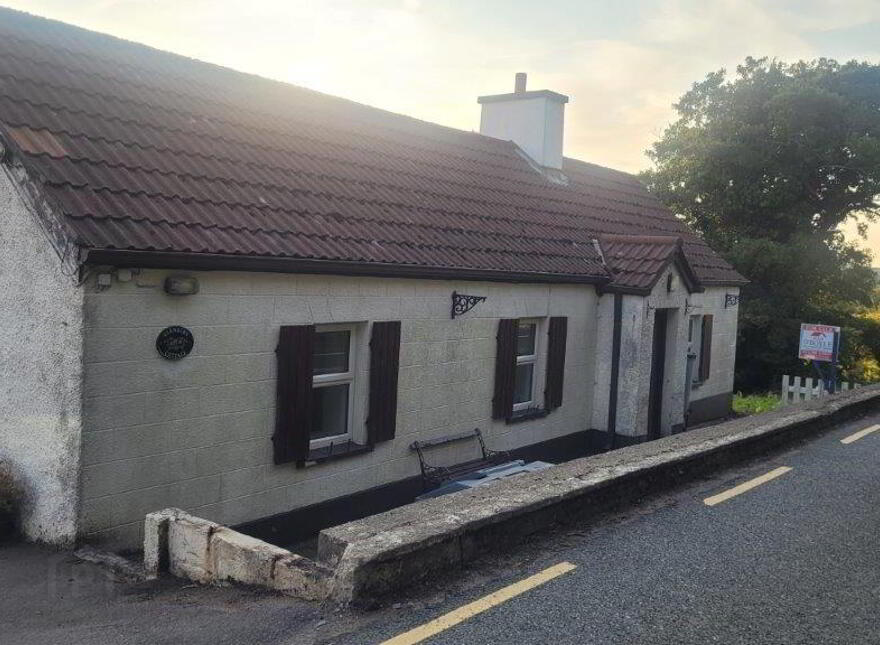 Glenburn Cottage" Glenade, Kinlough, F91AYN0