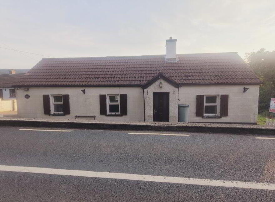 Glenburn Cottage" Glenade, Kinlough, F91AYN0 photo