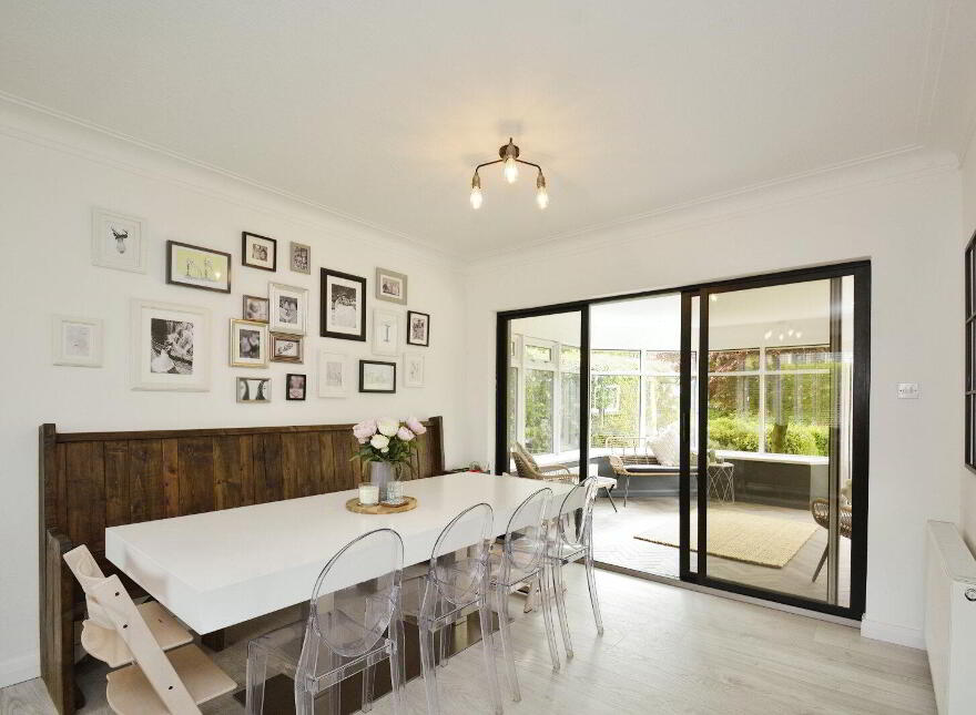 12 Kensington Gardens, Hillsborough, BT26 6HP