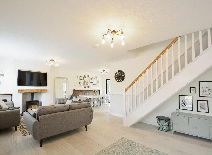 12 Kensington Gardens, Hillsborough, BT26 6HP