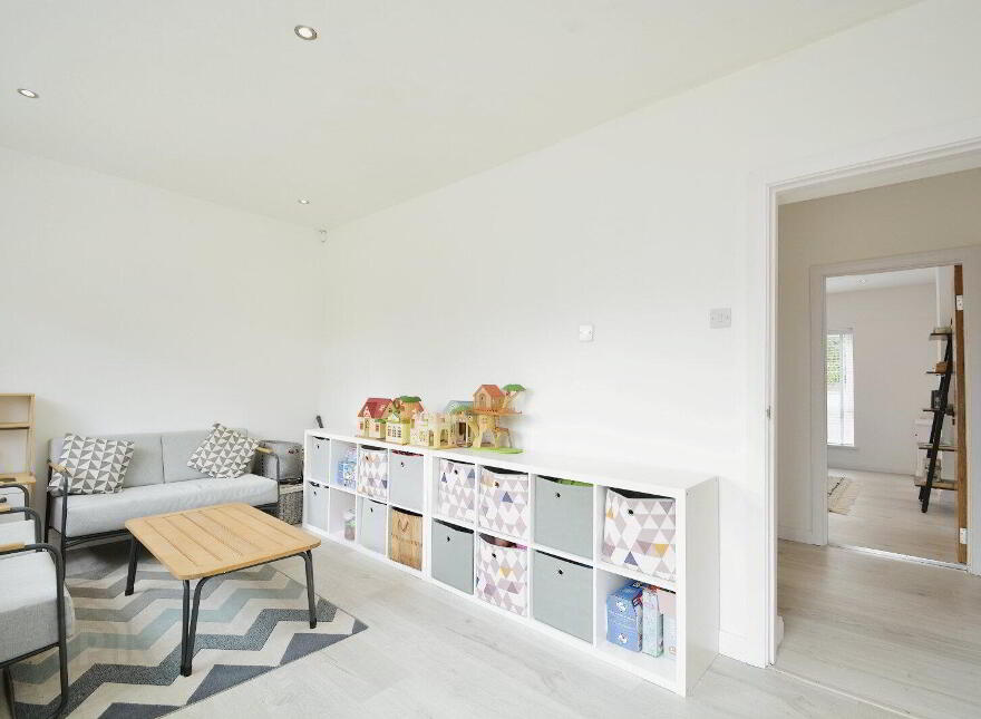 12 Kensington Gardens, Hillsborough, BT26 6HP