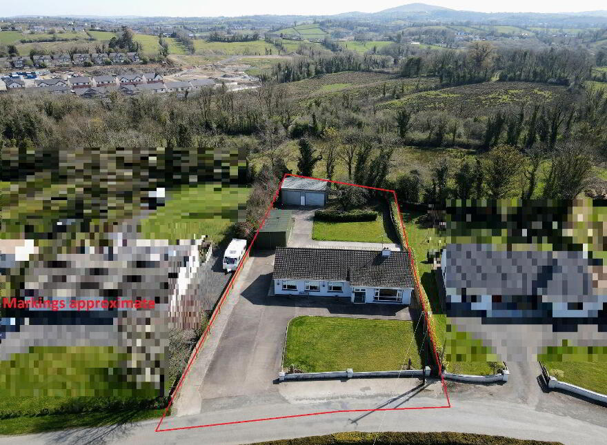 Derrycramph, Cavan Town