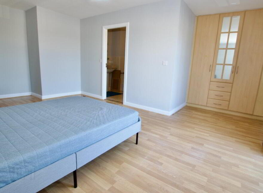 4 Hibernian Court, Longford Town, N39V560