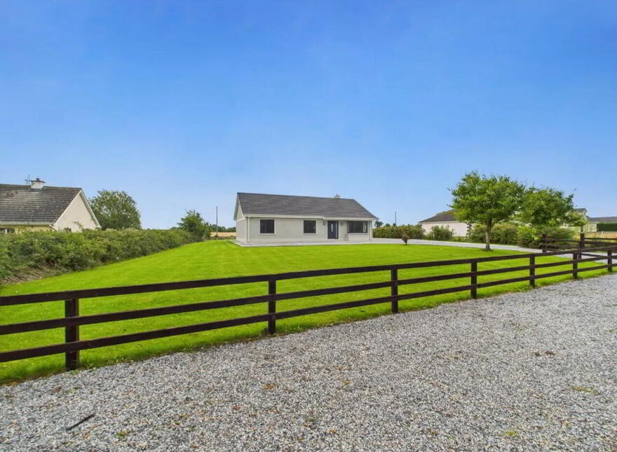 Lisheenboy, Borrisokane, E45HE26