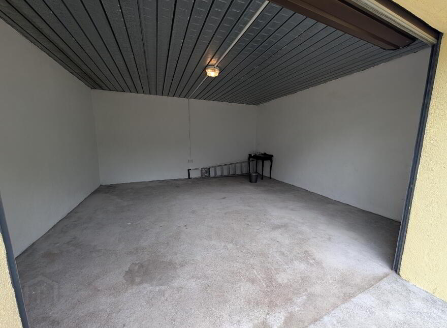 1 Bridge Street, Swinford, F12F3C6