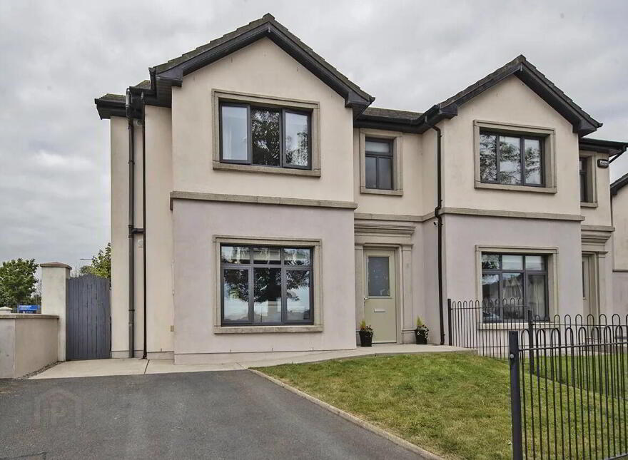 1 The Sycamores, Dungarvan, X35DX98