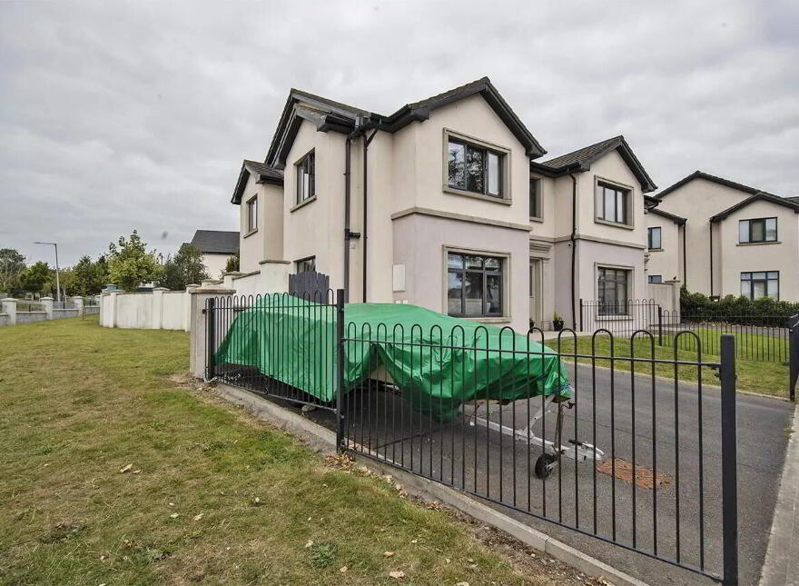 1 The Sycamores, Dungarvan, X35DX98